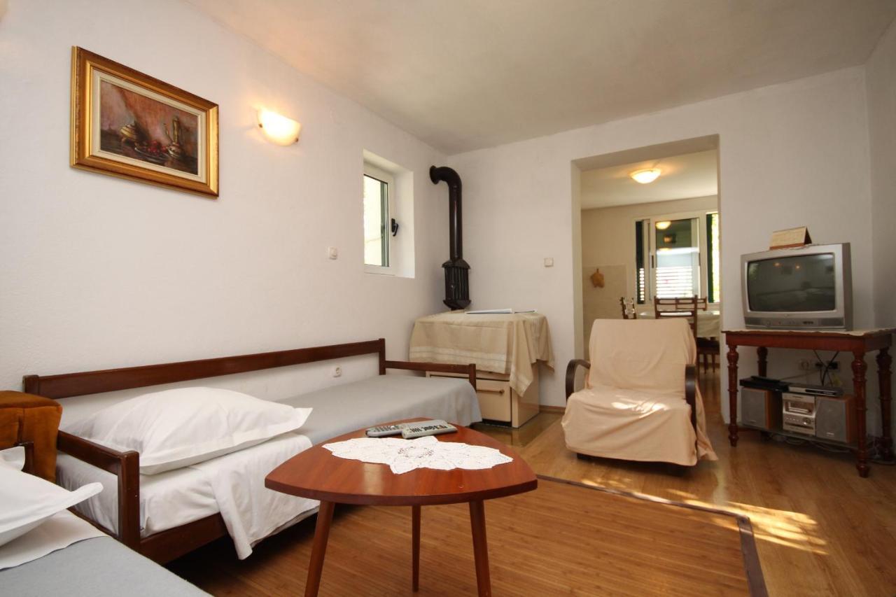 Apartments And Rooms With Parking Space Tucepi, Makarska - 6901 المظهر الخارجي الصورة