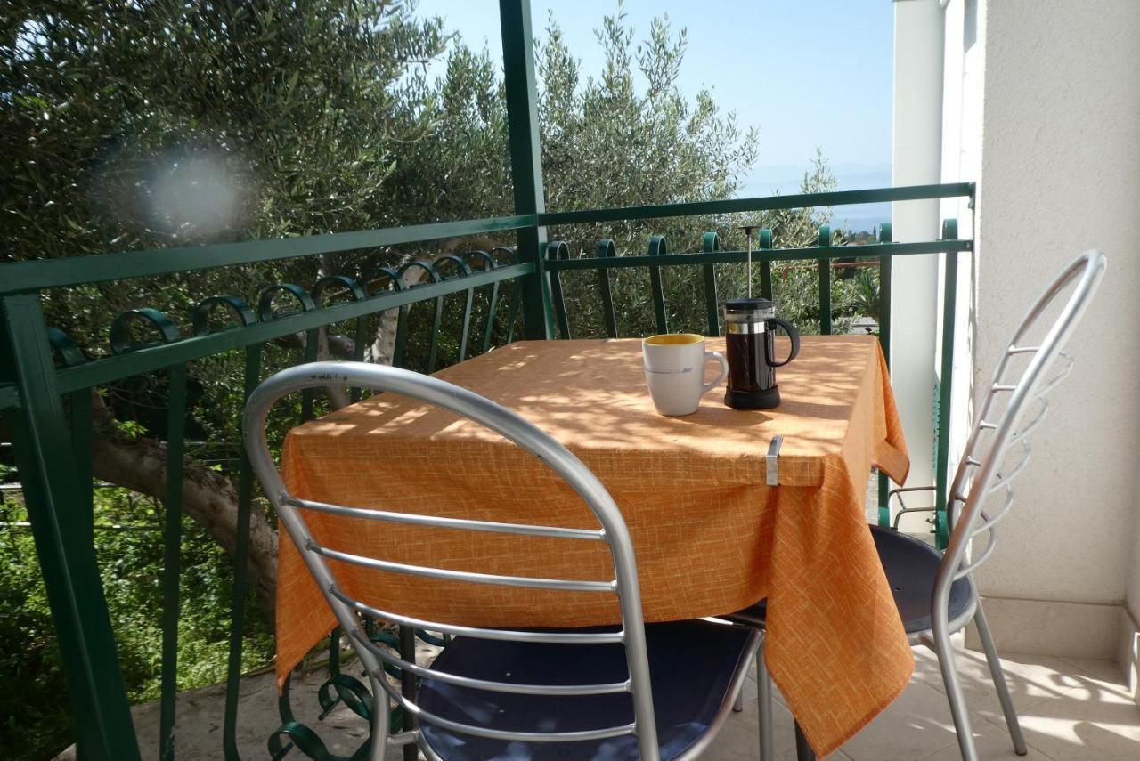 Apartments And Rooms With Parking Space Tucepi, Makarska - 6901 المظهر الخارجي الصورة