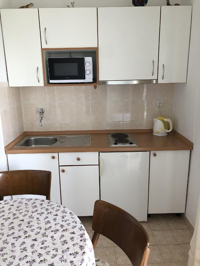 Apartments And Rooms With Parking Space Tucepi, Makarska - 6901 المظهر الخارجي الصورة