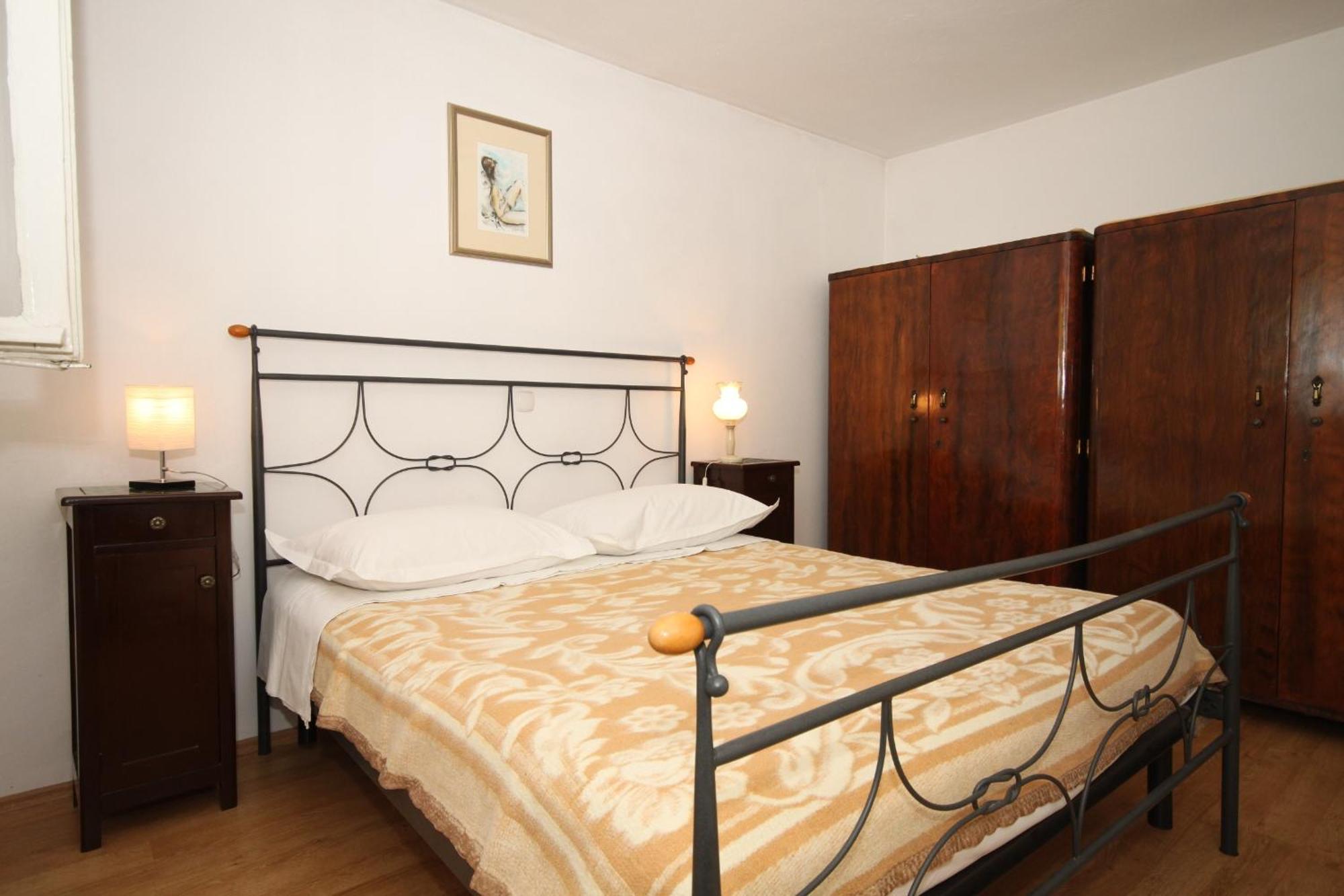 Apartments And Rooms With Parking Space Tucepi, Makarska - 6901 الغرفة الصورة